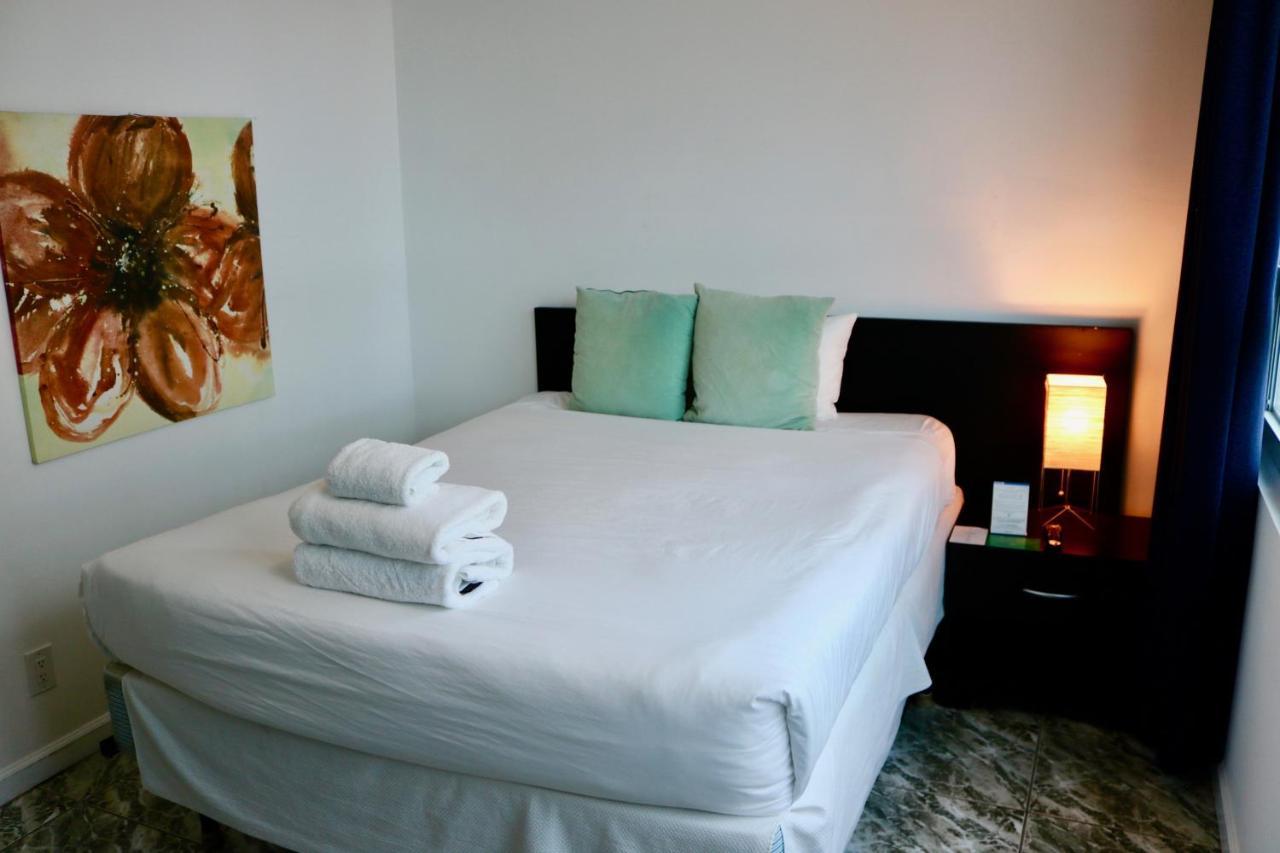 Collins Apartments By Design Suites Miami Beach Extérieur photo