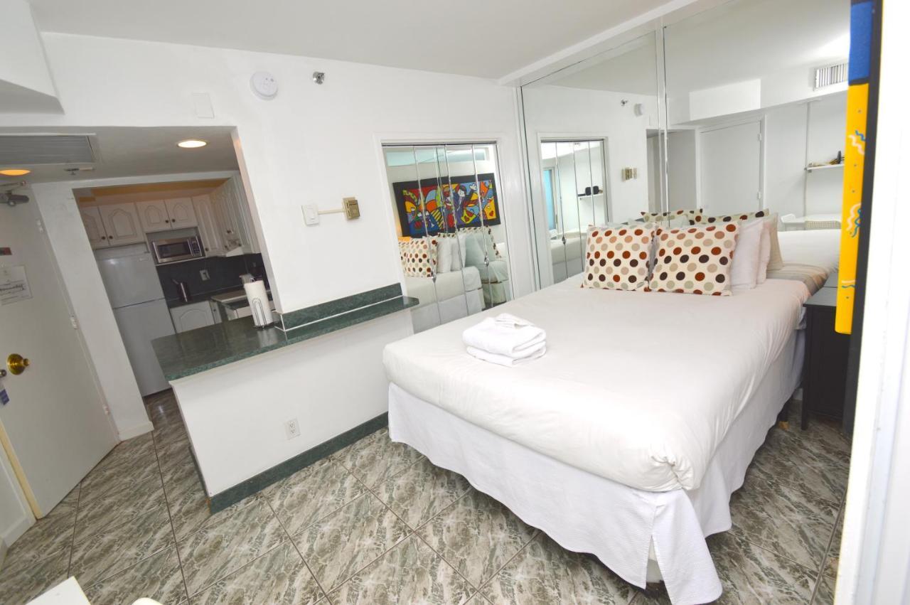 Collins Apartments By Design Suites Miami Beach Extérieur photo