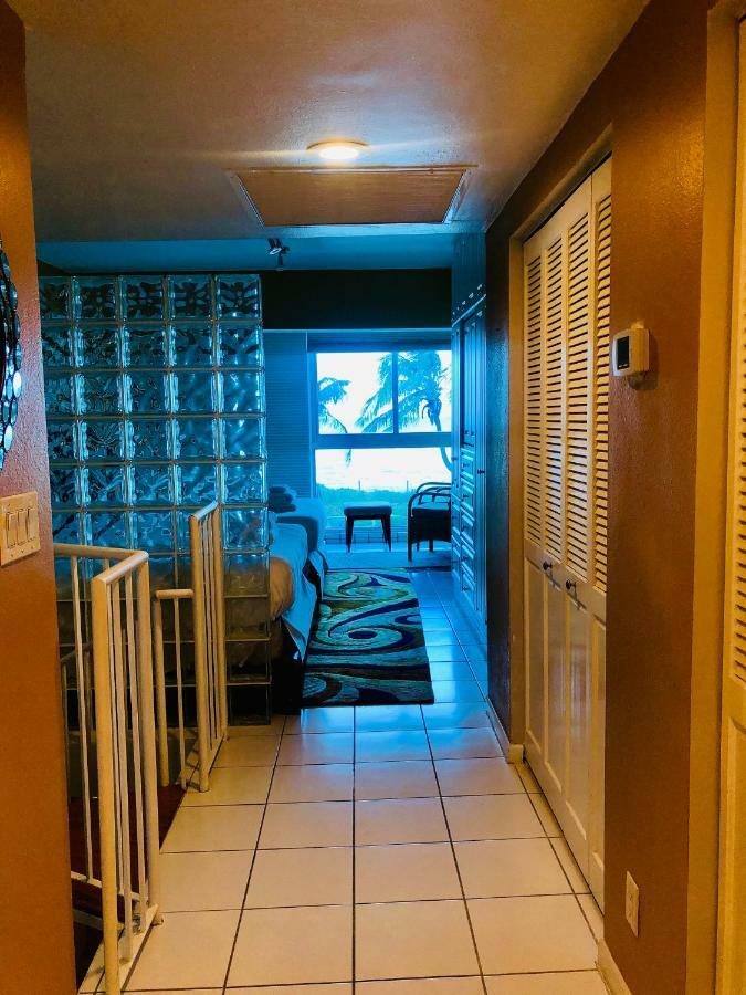 Collins Apartments By Design Suites Miami Beach Extérieur photo