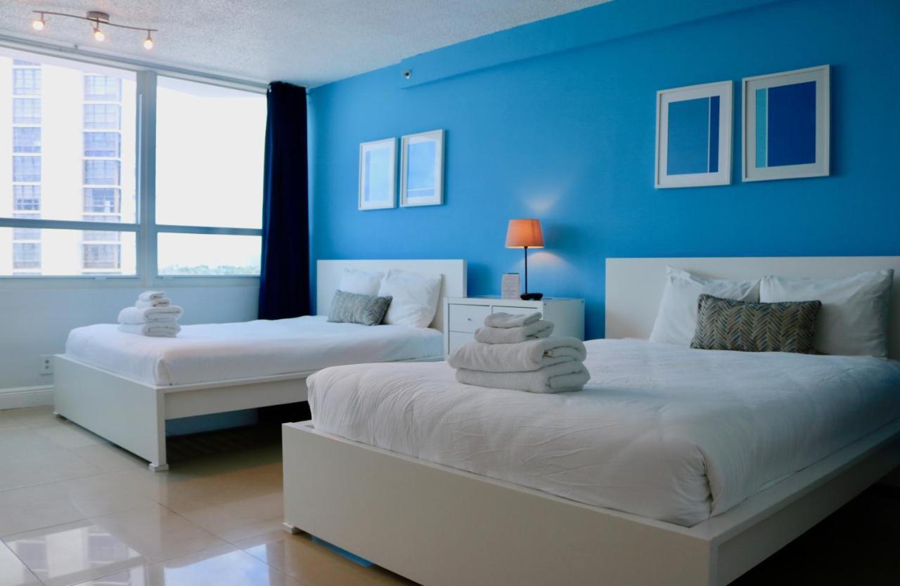 Collins Apartments By Design Suites Miami Beach Extérieur photo