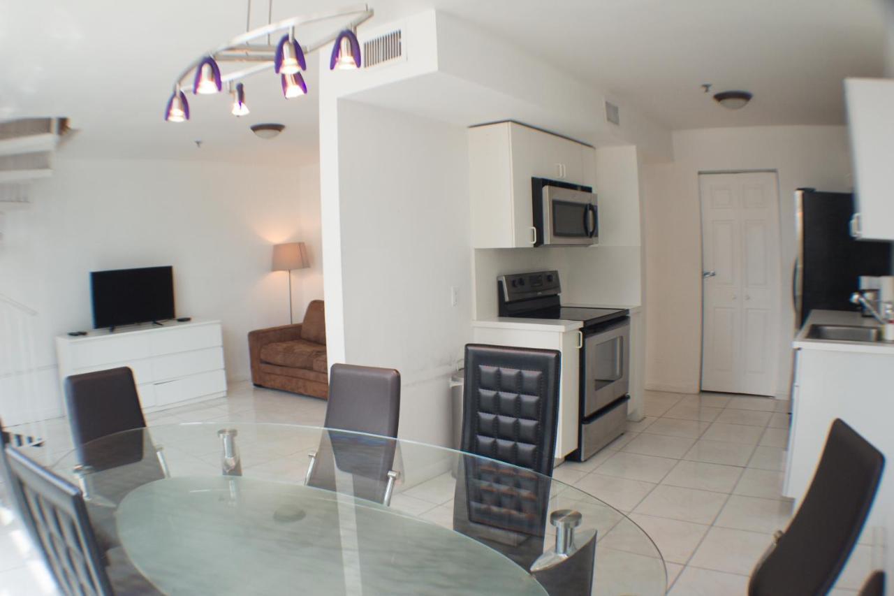 Collins Apartments By Design Suites Miami Beach Extérieur photo